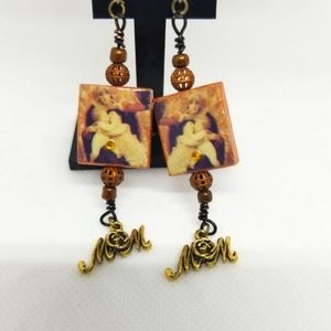 Mother's Love earrings 18k gold